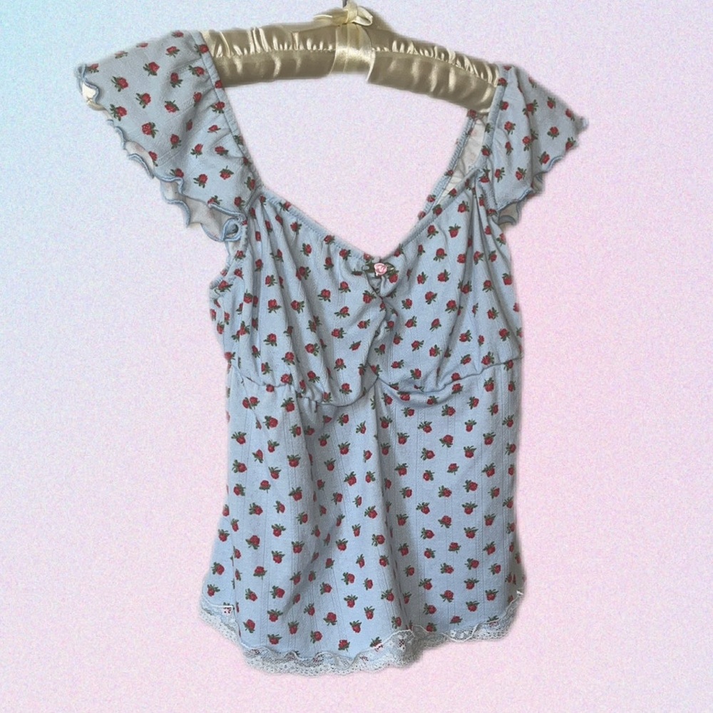 NWOT • Elegant Floral V-Neck Blouse - Light Blue